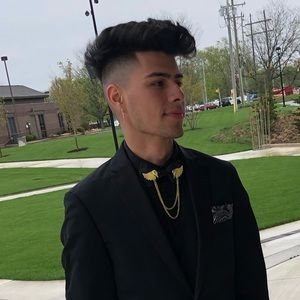 Meet your Posher, Maicol